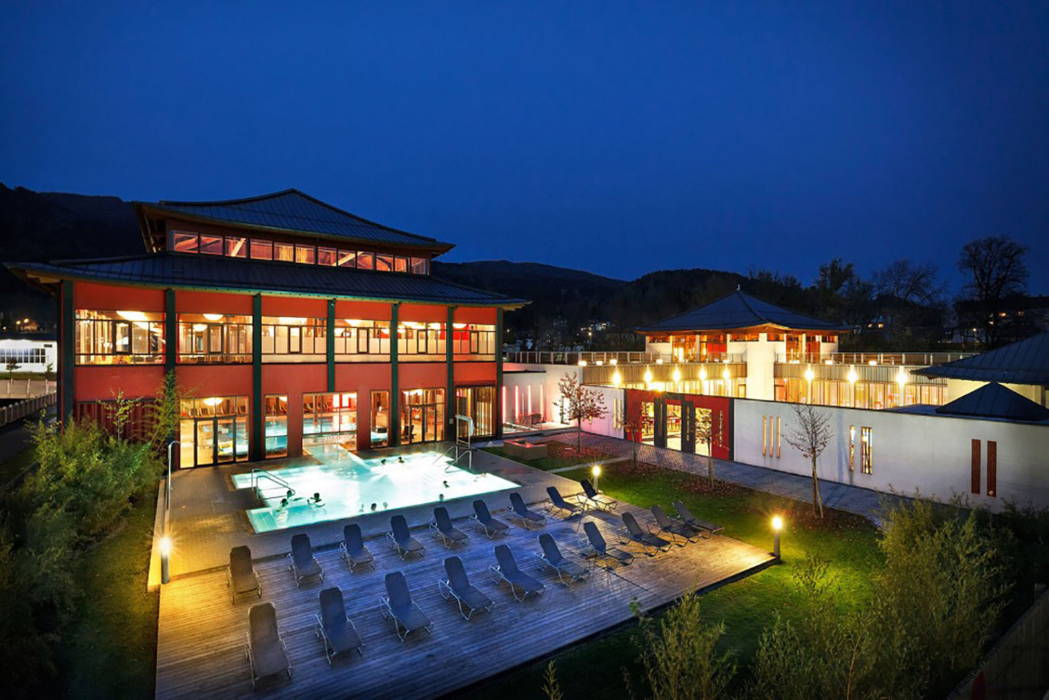 Ansicht des Pools-Bereich im Asia Spa Leoben