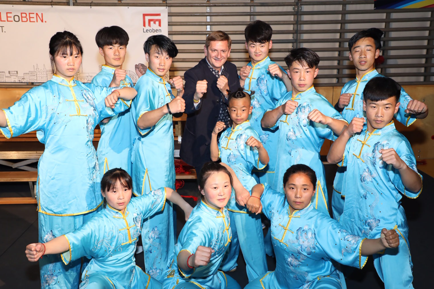 Kung Fu Ensemble mit Bürgermeister Kurt Wallner in Leoben